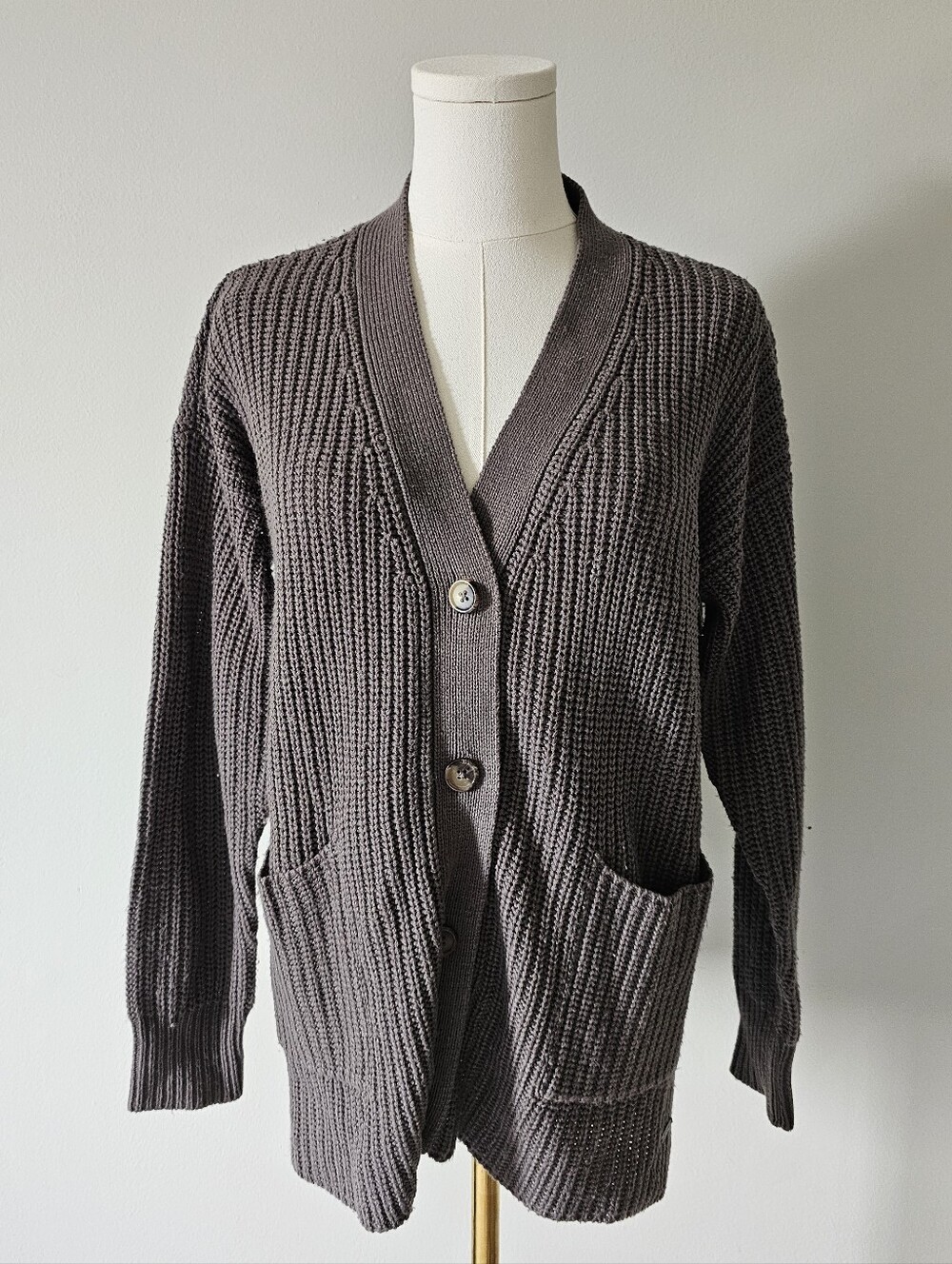 Aeropostale M Dark grey chunk knit button up cardigan long sleeve